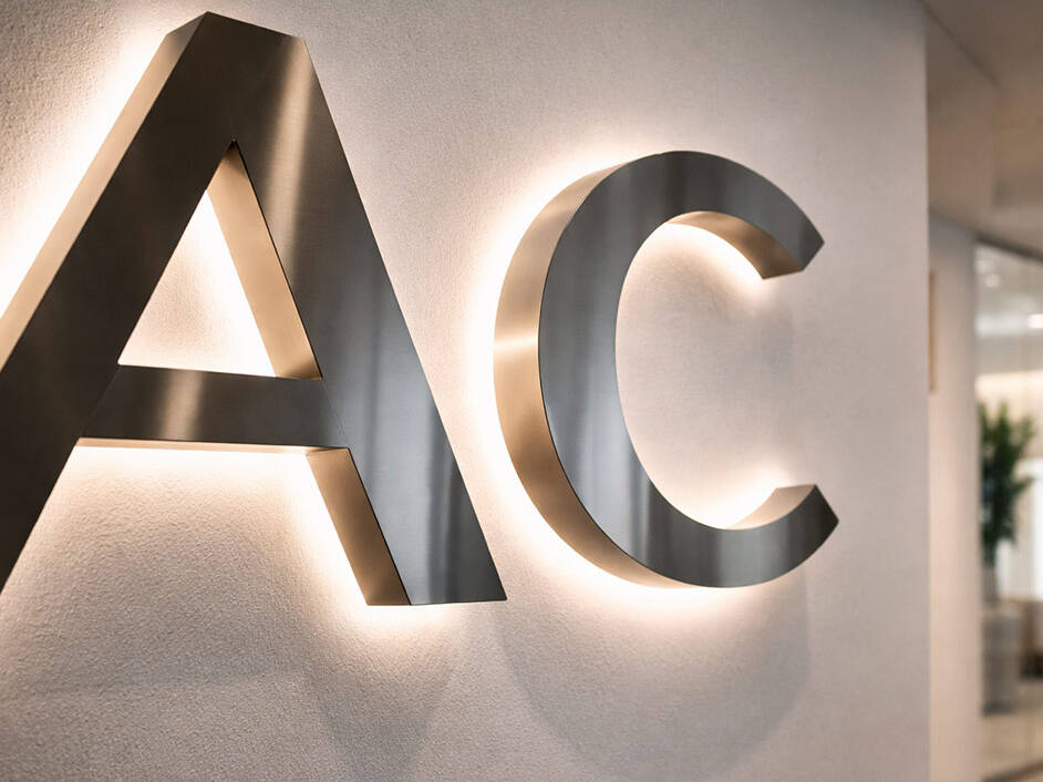 LED-letter-sign-discover